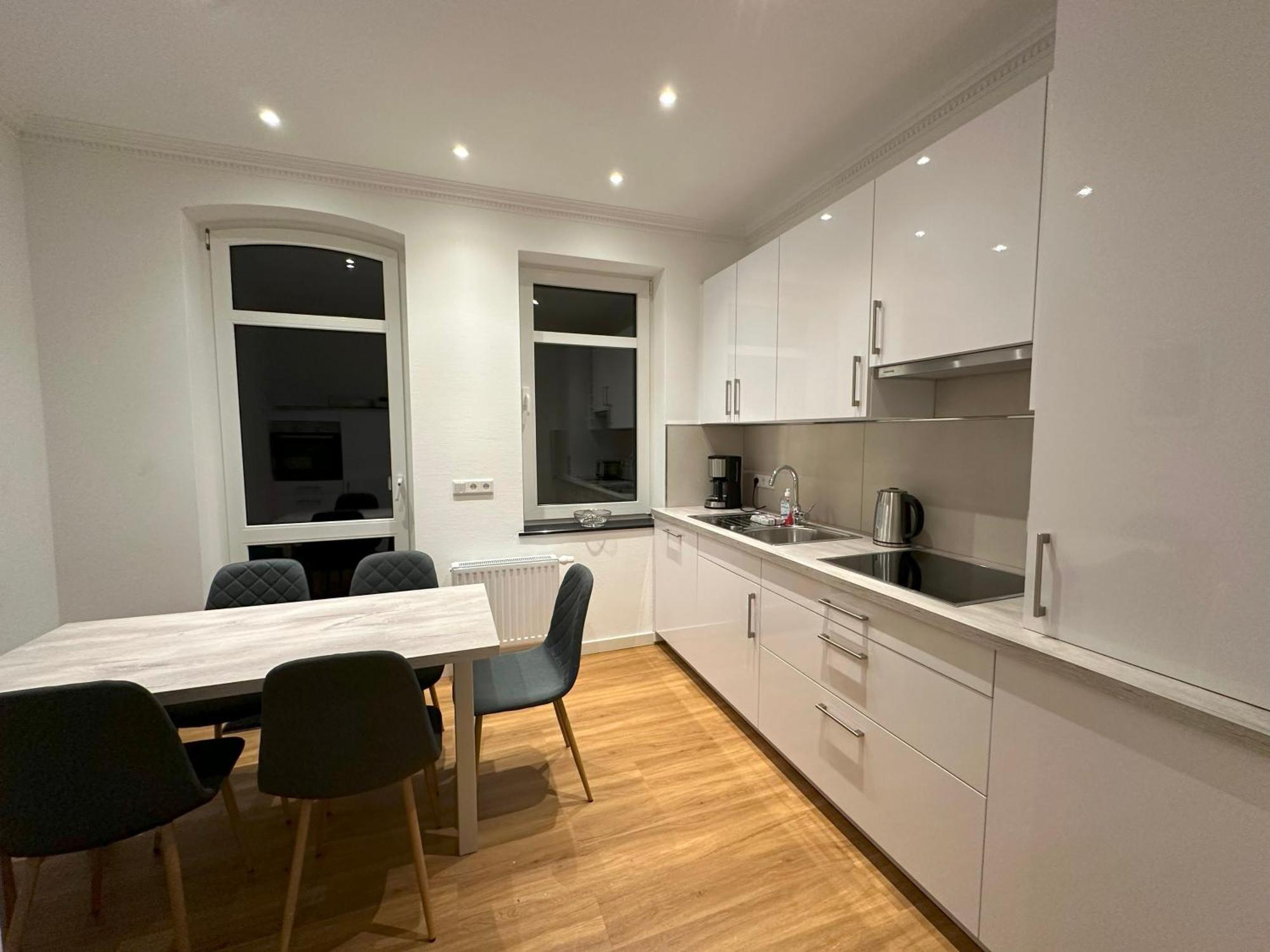 Apartment In Bad Wilhelmshoehe Mit Grossem Balkon Im Gruenen Und Kostenfreien Parkplaetzen 카셀 외부 사진