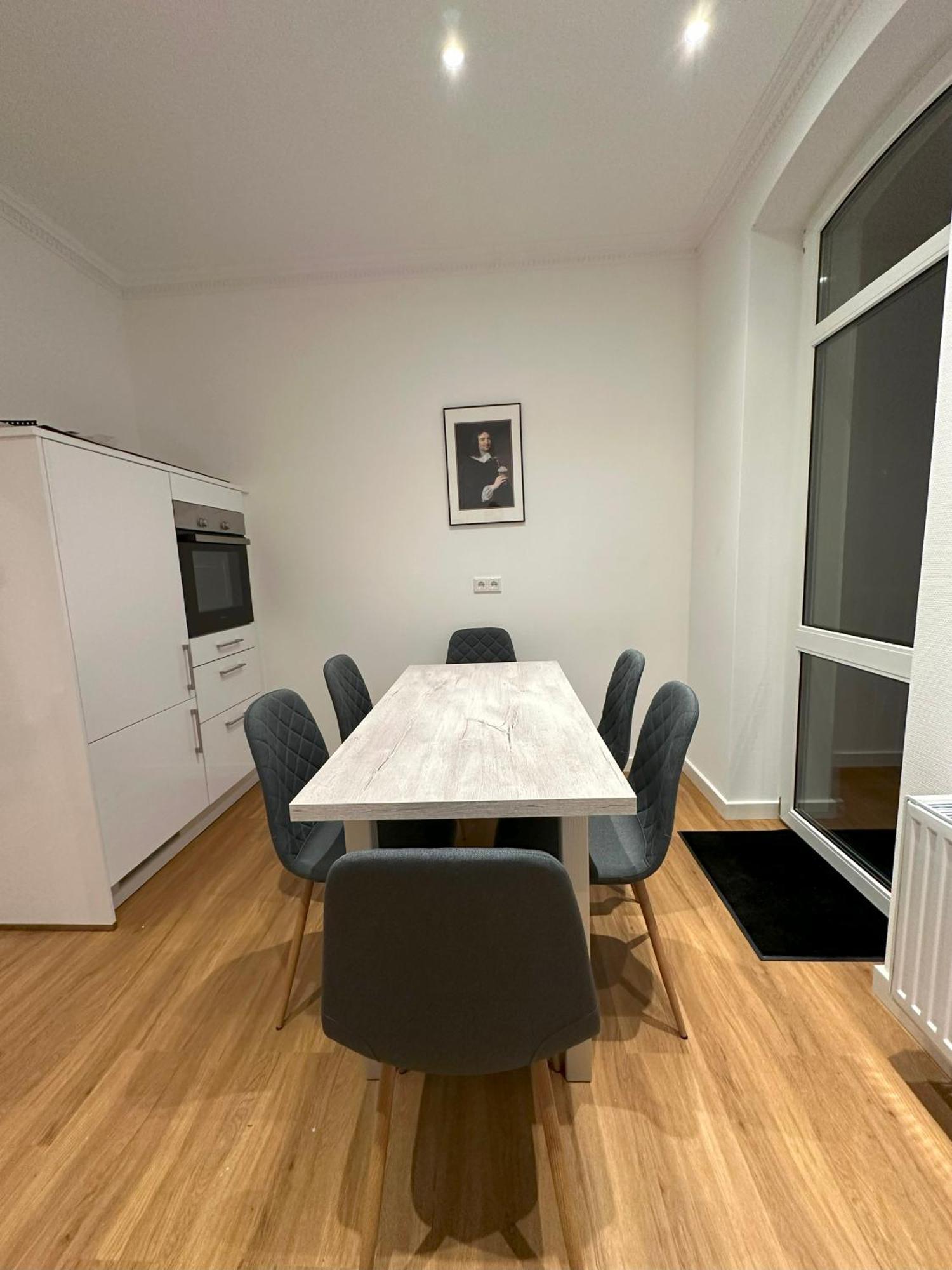 Apartment In Bad Wilhelmshoehe Mit Grossem Balkon Im Gruenen Und Kostenfreien Parkplaetzen 카셀 외부 사진
